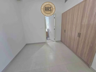 Brand New 5 BR Villa || Corner Unit Fully Fitted Kitchen-14