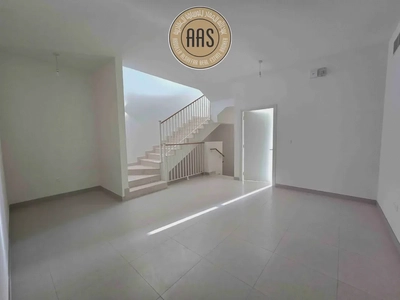 Brand New 5 BR Villa || Corner Unit Fully Fitted Kitchen-8