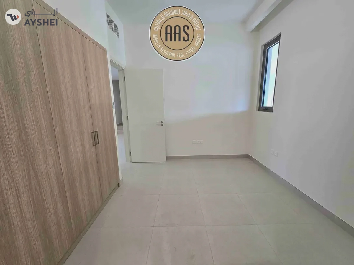 Brand New 5 BR Villa || Corner Unit Fully Fitted Kitchen-15-15