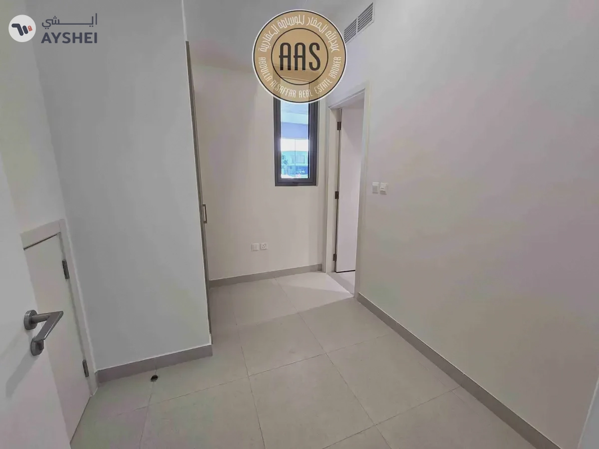 Brand New 5 BR Villa || Corner Unit Fully Fitted Kitchen-17-17