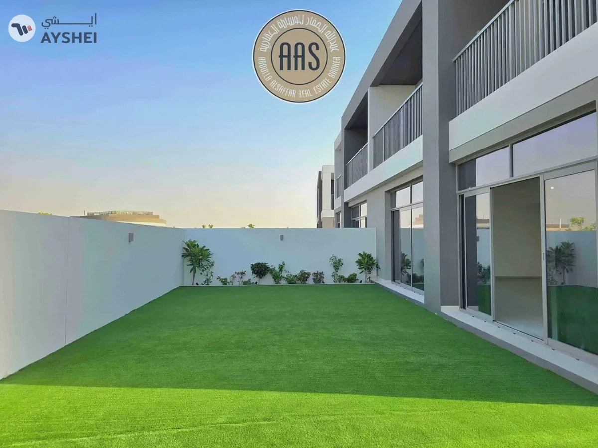 Brand New 5 BR Villa || Corner Unit Fully Fitted Kitchen-29-29