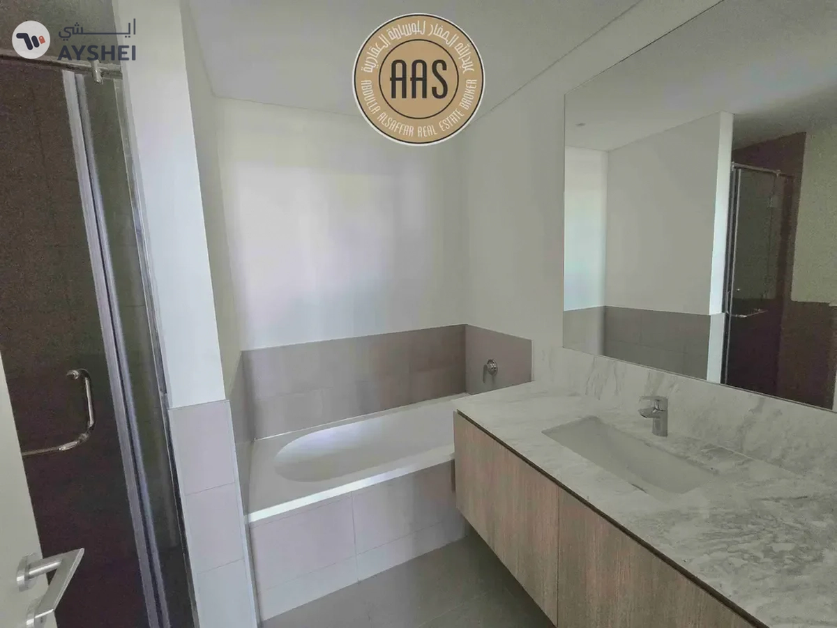 Brand New 5 BR Villa || Corner Unit Fully Fitted Kitchen-5-5