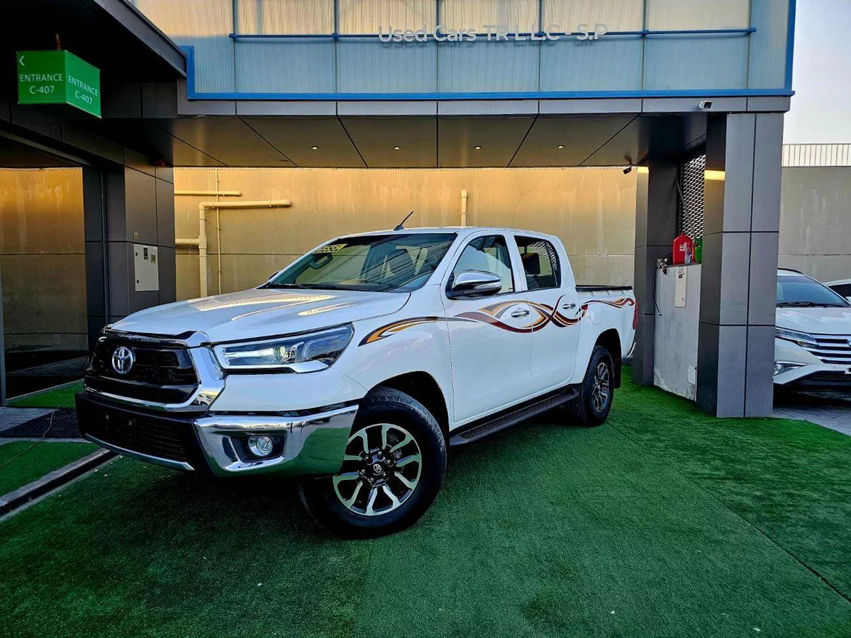 Toyota Hilux SGLX HILUX DIESEL / AUTOMATIC / WIDE BODY/ AUTO WINDOWS / FULL OPTION