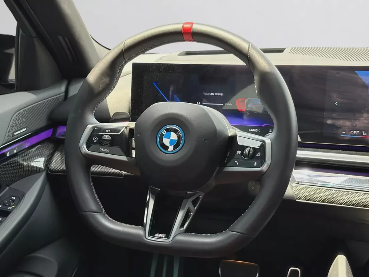 AED 4,640 P.M | 0% DOWN PAYMENT | BMW i5 M60 xDRIVE | DUAL MOTOR ELECTRIC AWD – 601 HP | FULL AGENCY-14-14