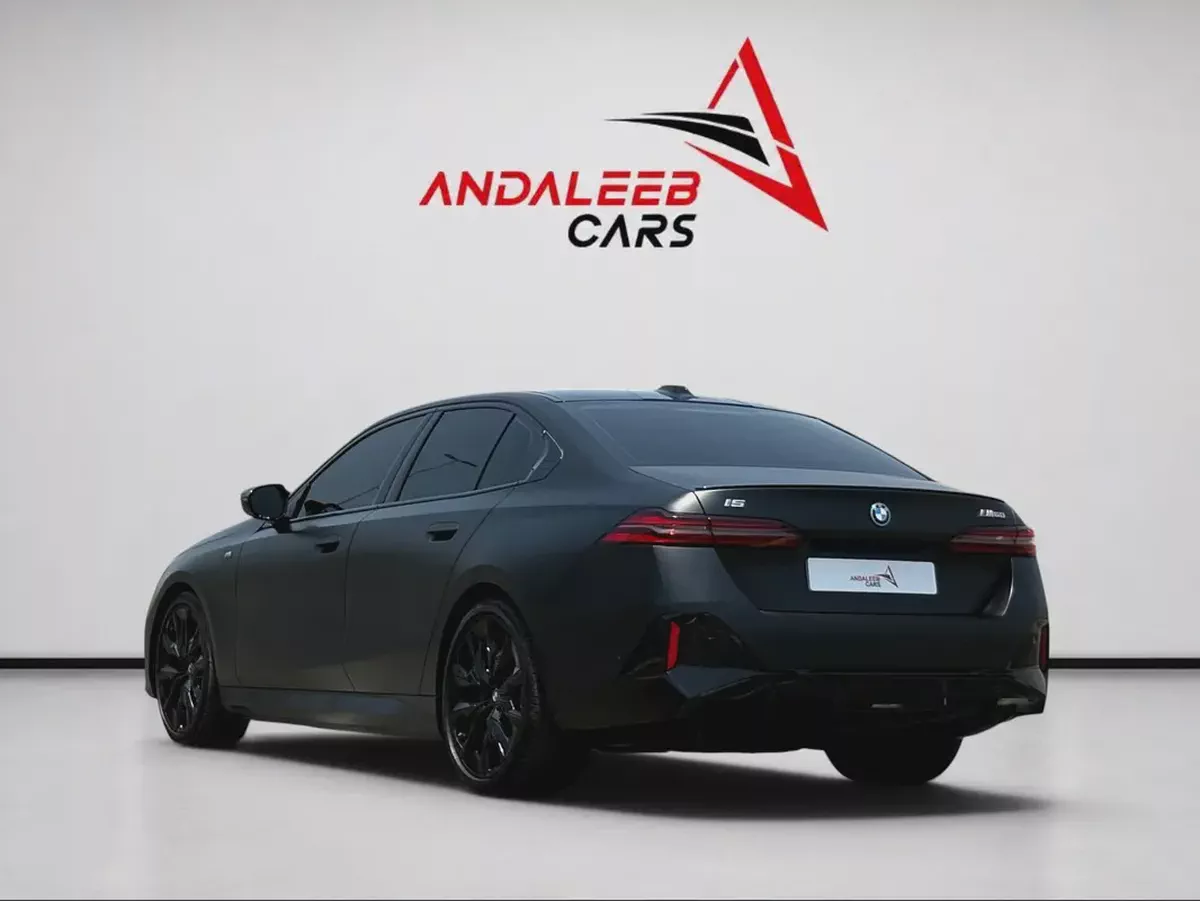 AED 4,640 P.M | 0% DOWN PAYMENT | BMW i5 M60 xDRIVE | DUAL MOTOR ELECTRIC AWD – 601 HP | FULL AGENCY-5-5