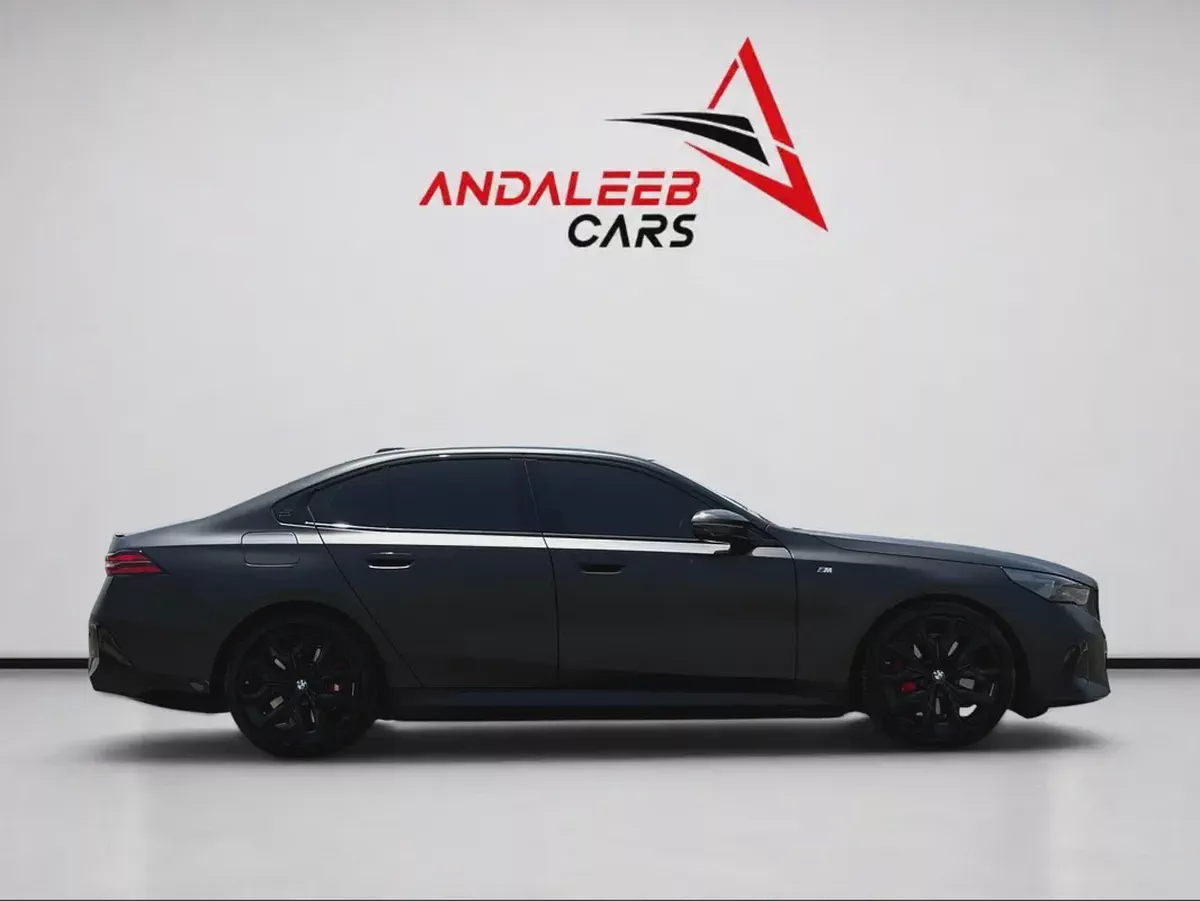 AED 4,640 P.M | 0% DOWN PAYMENT | BMW i5 M60 xDRIVE | DUAL MOTOR ELECTRIC AWD – 601 HP | FULL AGENCY-6-6