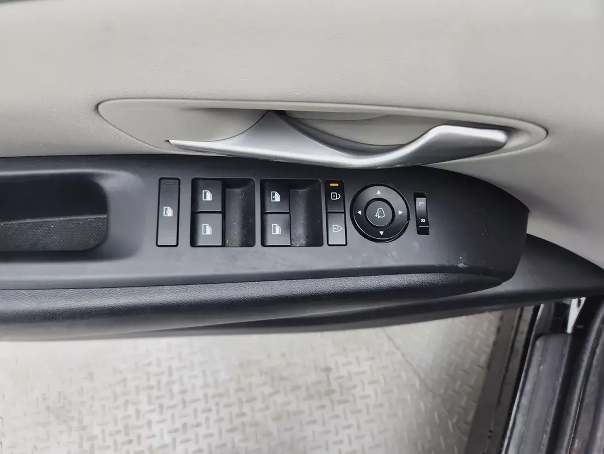 Hyundai Tucson 2024 - Korean Specs - Base Model-10-10