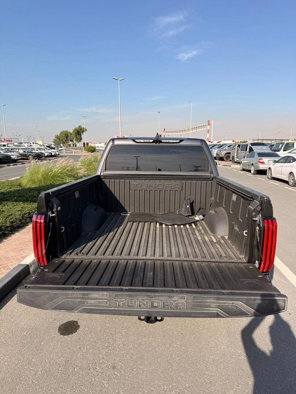 Toyota Tundra Limited edition// panoramic, 360 camera// full option 2025