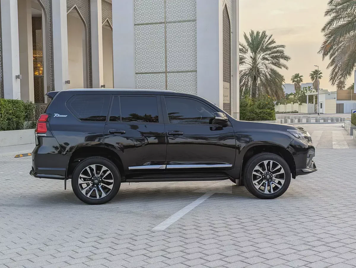 2023 Toyota Prado TXL - V4 2.7L - GCC Specs - Like New-15-15