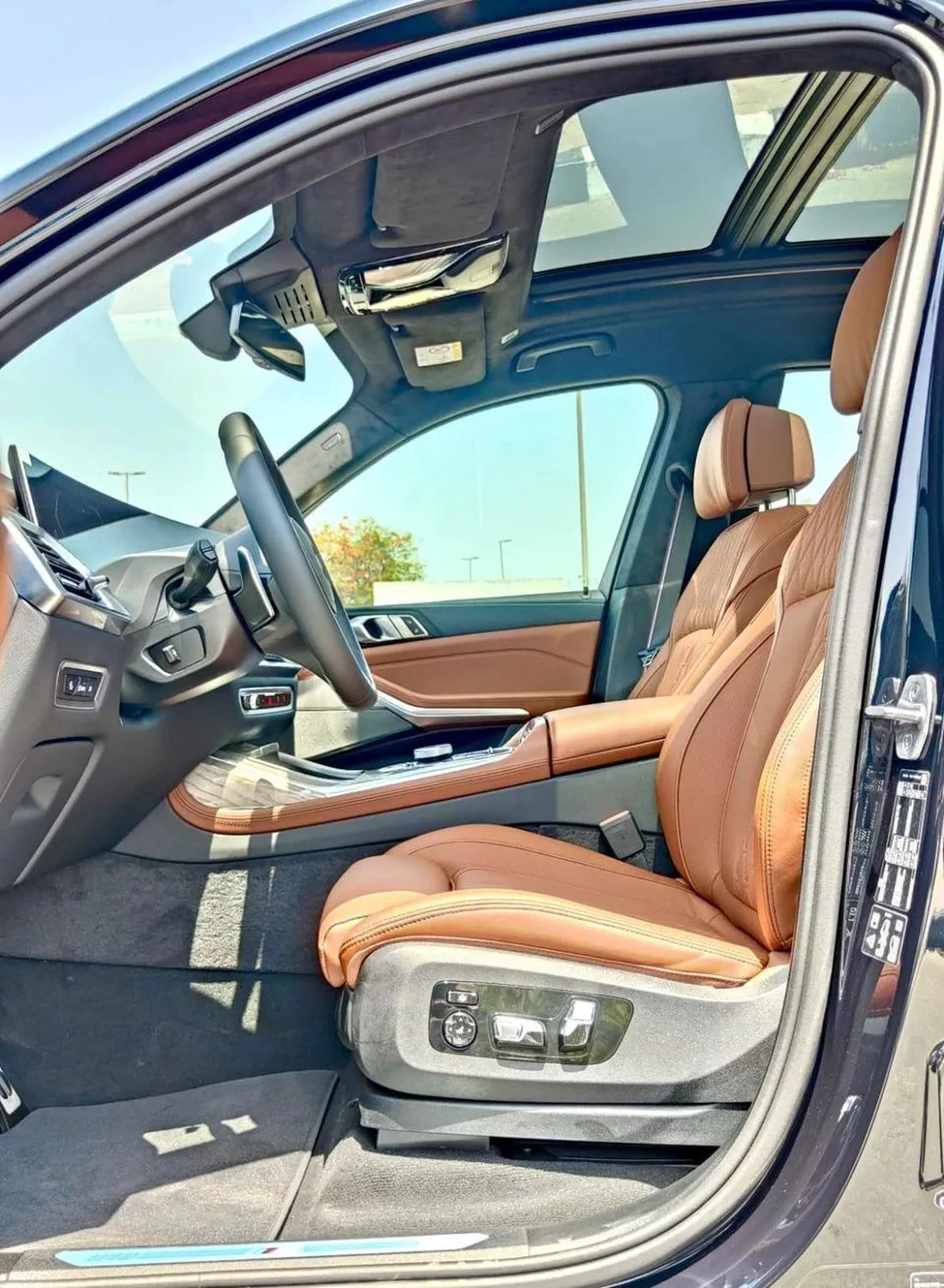 BMW X7 XDRIVE40i MASTERCLASS M SPORT PACKAGE M Sport xDrive40i Warranty & Service 2026 GCC-17-17
