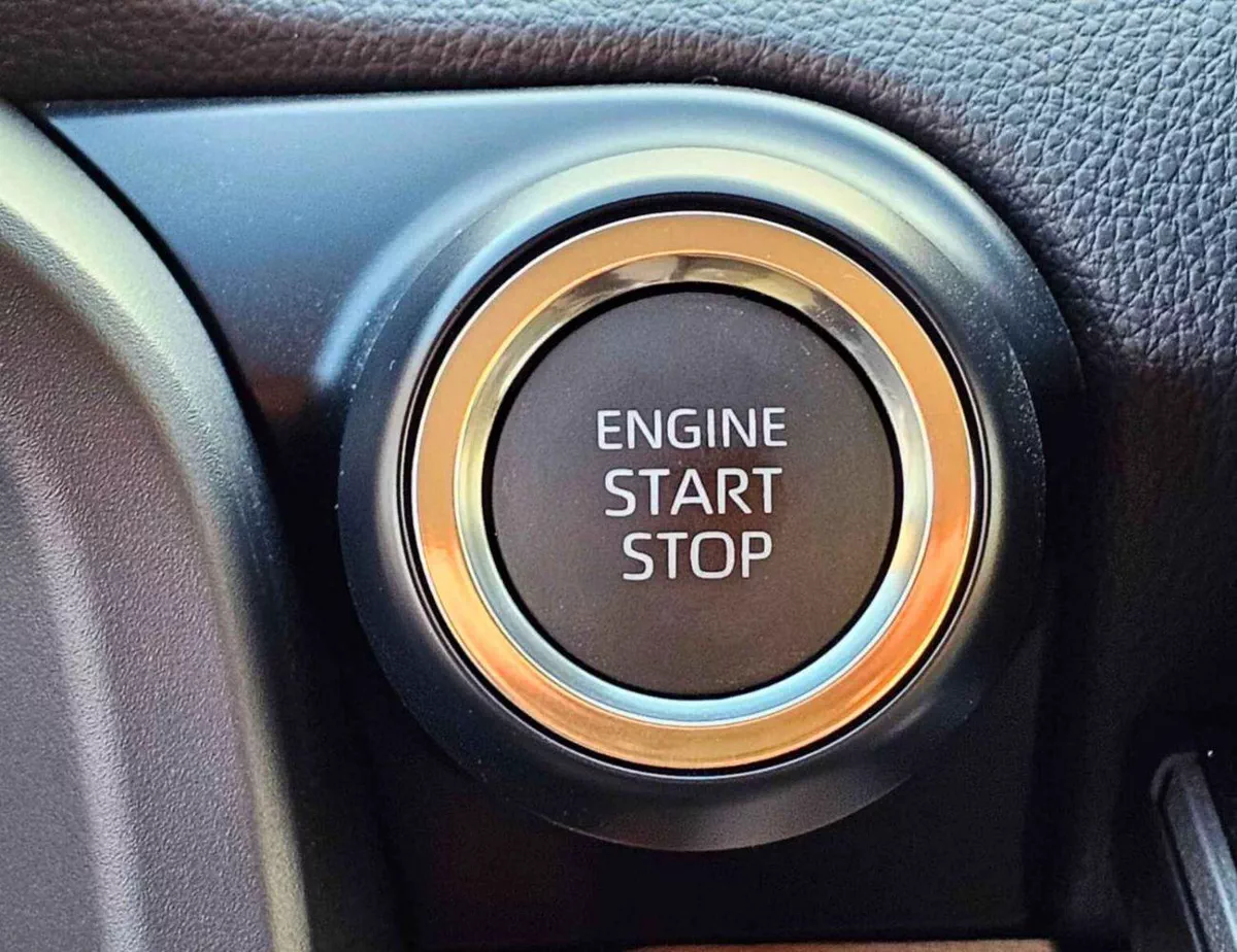 Toyota Land Cruiser GXR TWIN TURBO BASIC || PETROL AT 3.5L V6 4WD | DRIVER PWR SEAT (CODE # GXRPB2O) WHITE 2026-19-0