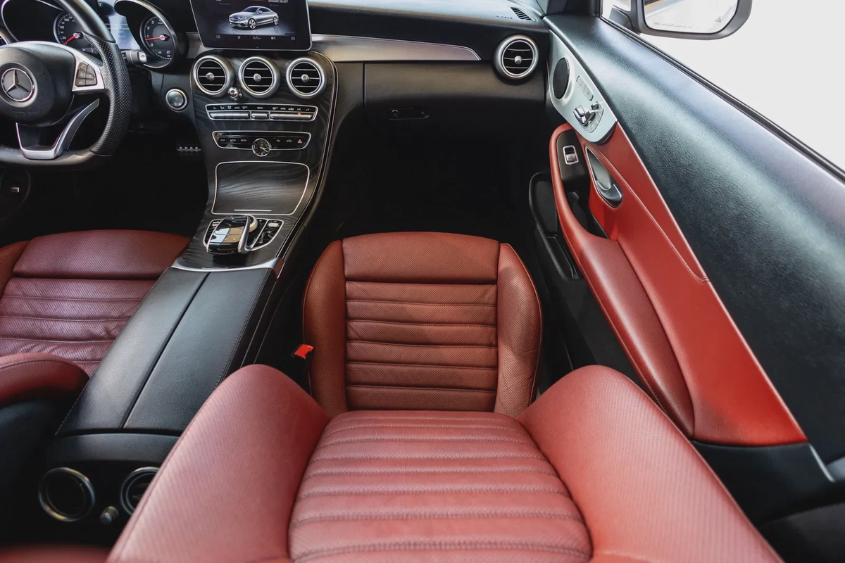 Mercedes-Benz C-Class 200-21-21