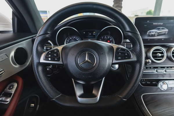 Mercedes-Benz C-Class 200