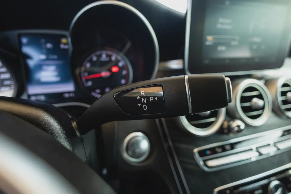 Mercedes-Benz C-Class 200-4-4