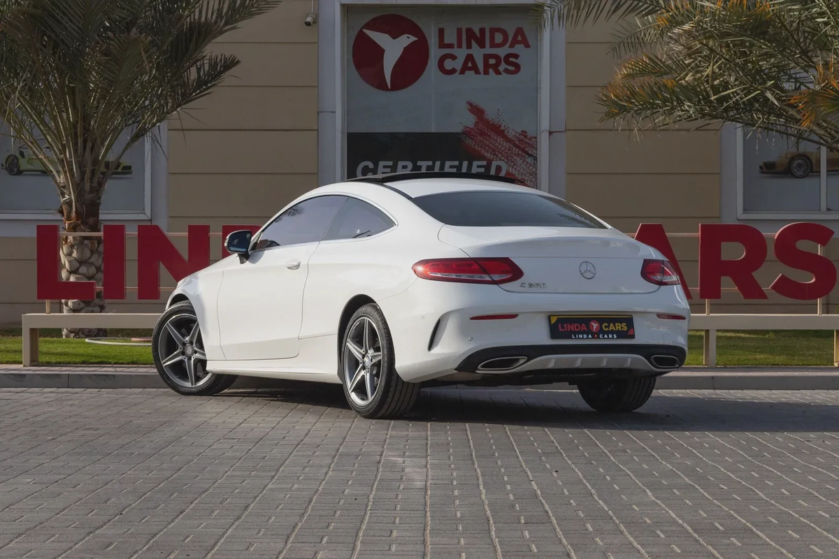 Mercedes-Benz C-Class 200-3-3