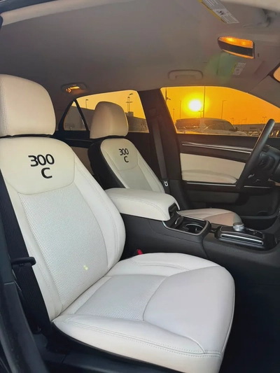 كرايسلر c300 مواصفات امريكية 2022 6 سلندر بحالة جيدة-8