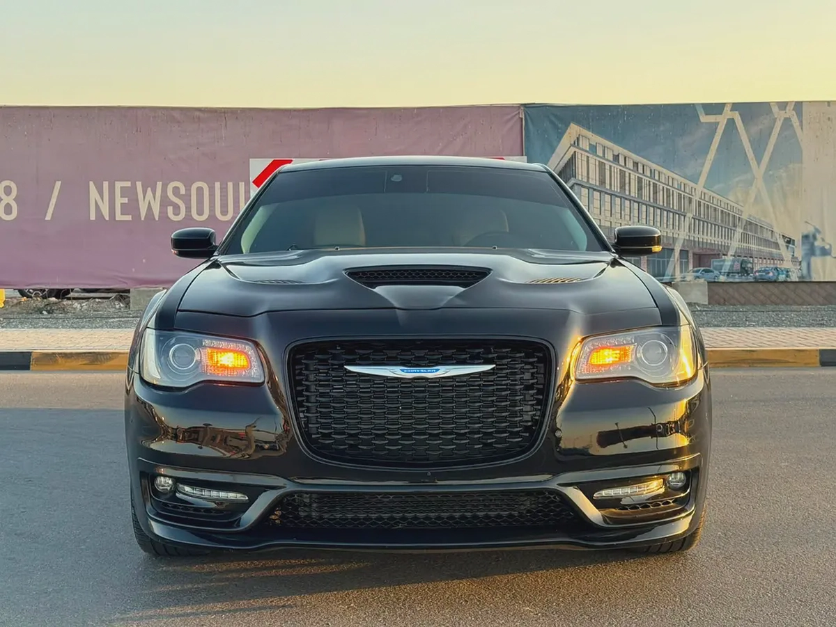 كرايسلر c300 مواصفات امريكية 2022 6 سلندر بحالة جيدة-3-3