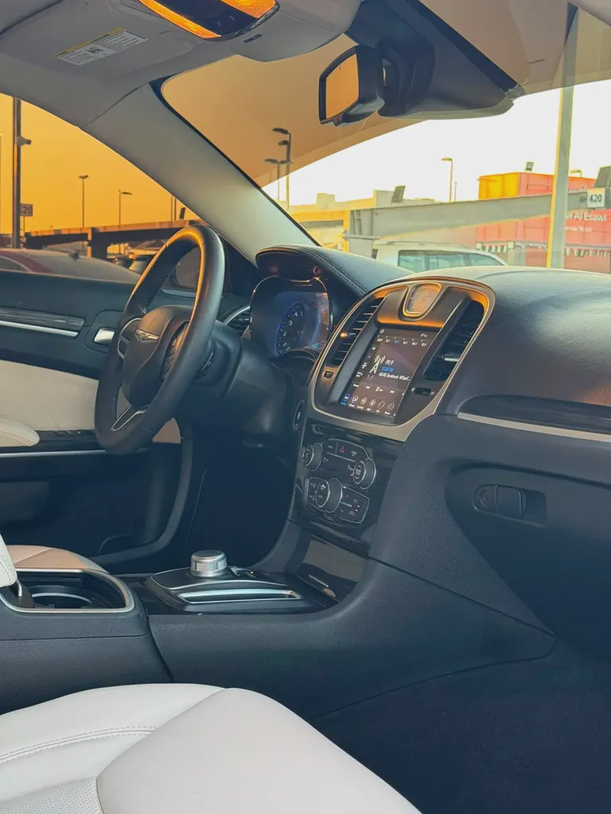 كرايسلر c300 مواصفات امريكية 2022 6 سلندر بحالة جيدة-7-7
