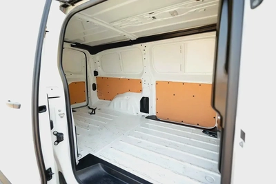 Peugeot Expert | Delivery Van | Automatic Diesel | GCC Specs | Ref#P01276-7