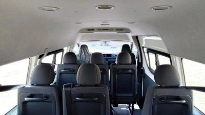 Toyota Hiace TOYOTA HIACE 2.5L TURBO DIESEL 15 SEATER H.ROOF MT 2025-4