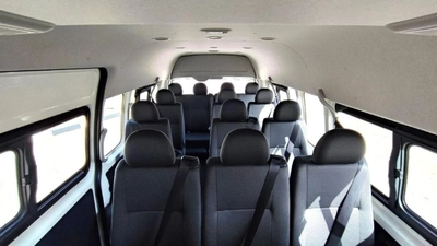 Toyota Hiace TOYOTA HIACE 2.5L TURBO DIESEL 15 SEATER H.ROOF MT 2025-6