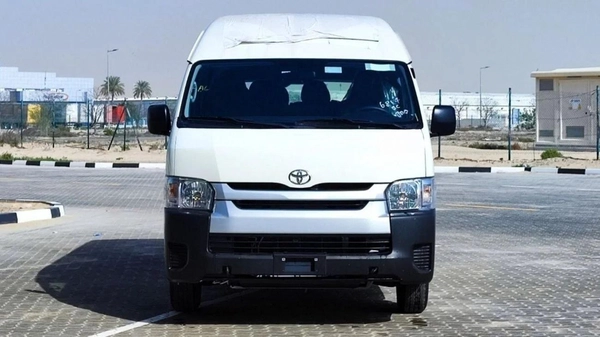 Toyota Hiace TOYOTA HIACE 2.5L TURBO DIESEL 15 SEATER H.ROOF MT 2025
