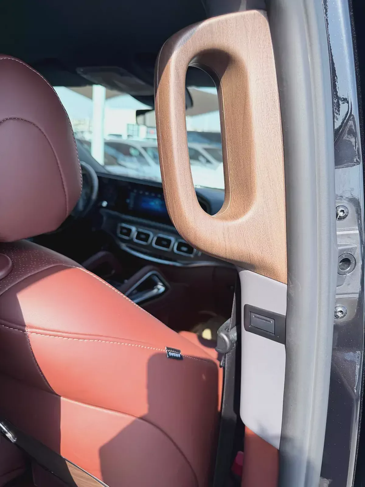 Mercedes-Benz Vito VIP 2024, Chinese Specs - Brand New-17-17
