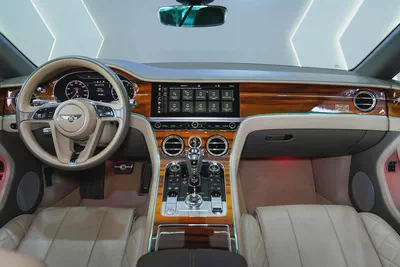 2019 - Bentley Continental GT V12 - Perfect inside and out for 399,000.00 AED-16