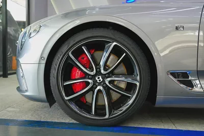 2019 - Bentley Continental GT V12 - Perfect inside and out for 399,000.00 AED-7