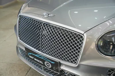2019 - Bentley Continental GT V12 - Perfect inside and out for 399,000.00 AED-8