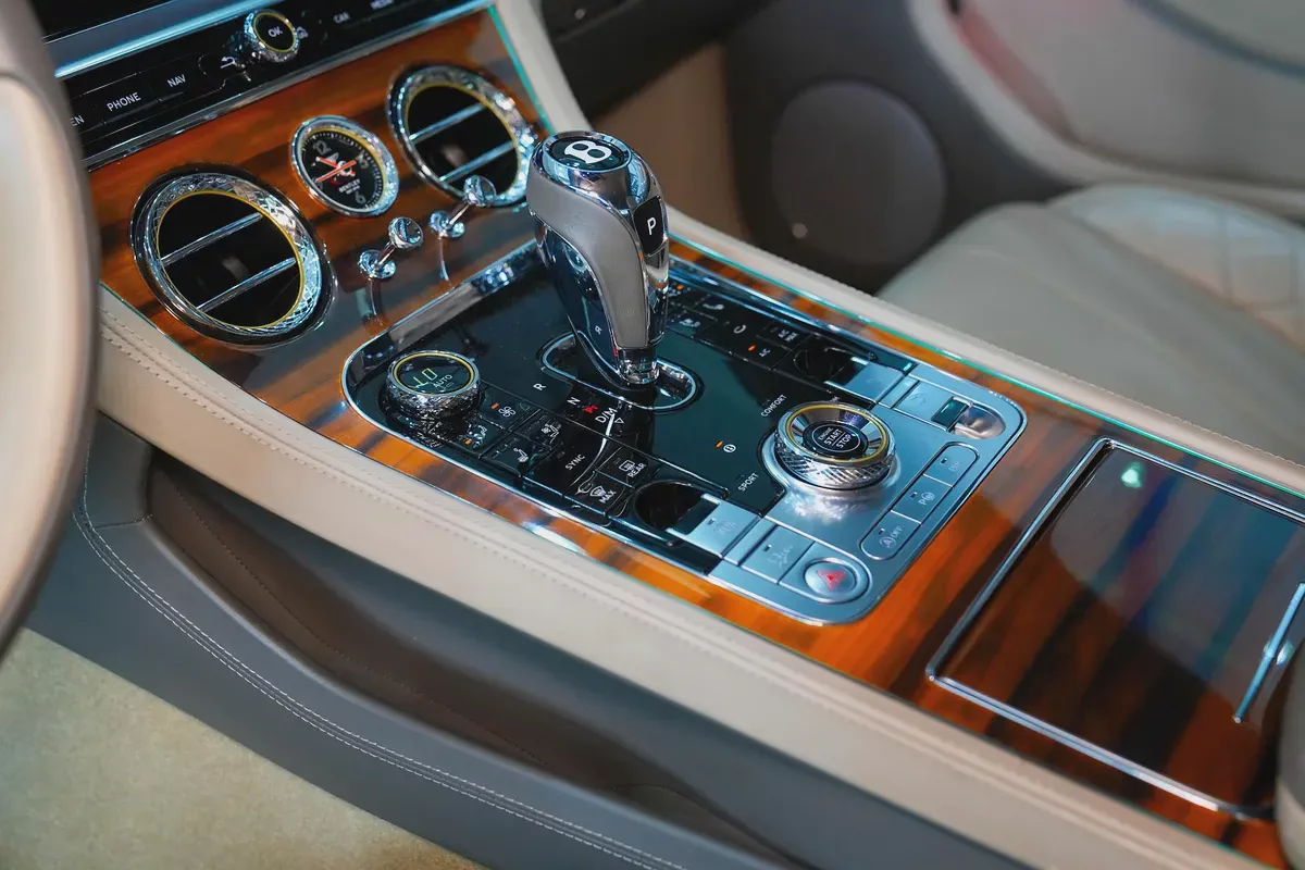 2019 - Bentley Continental GT V12 - Perfect inside and out for 399,000.00 AED-11-11