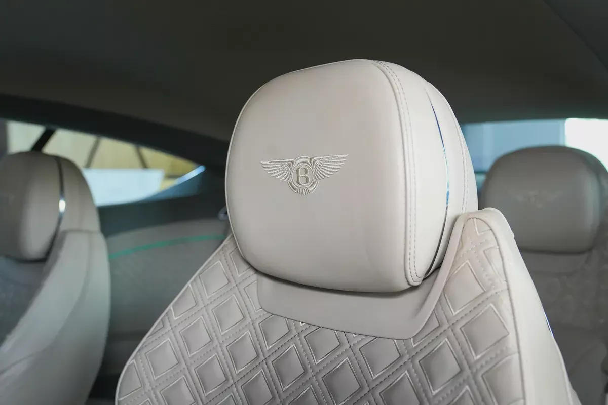 2019 - Bentley Continental GT V12 - Perfect inside and out for 399,000.00 AED-13-13