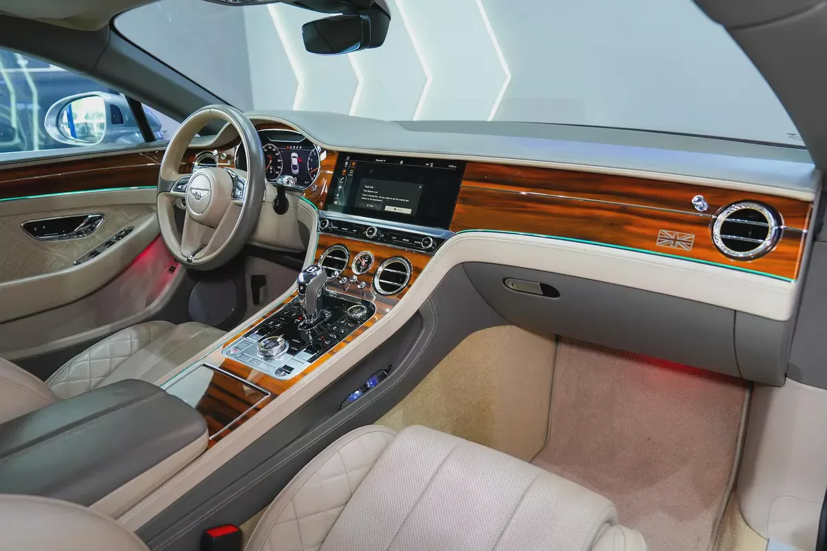 2019 - Bentley Continental GT V12 - Perfect inside and out for 399,000.00 AED-19-19