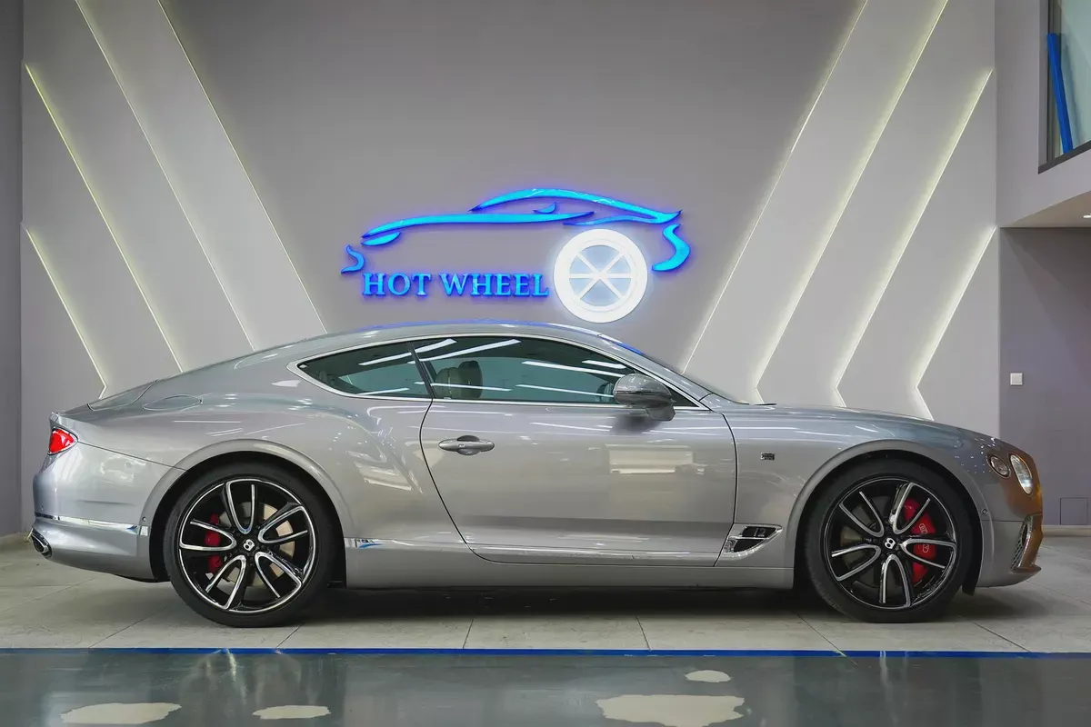 2019 - Bentley Continental GT V12 - Perfect inside and out for 399,000.00 AED-6-6