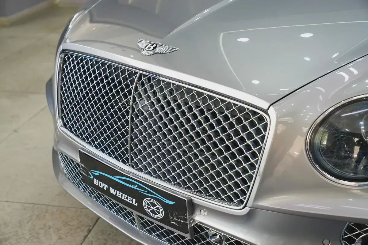 2019 - Bentley Continental GT V12 - Perfect inside and out for 399,000.00 AED-8-8