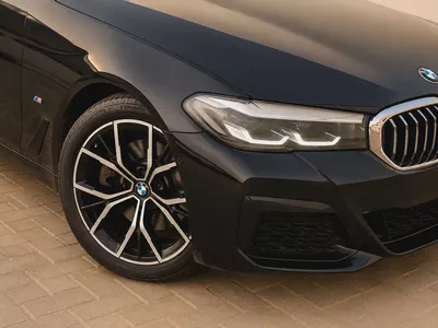 BMW 5-Series 520i M Sport 2023 | GCC Specs | Low Mileage-3