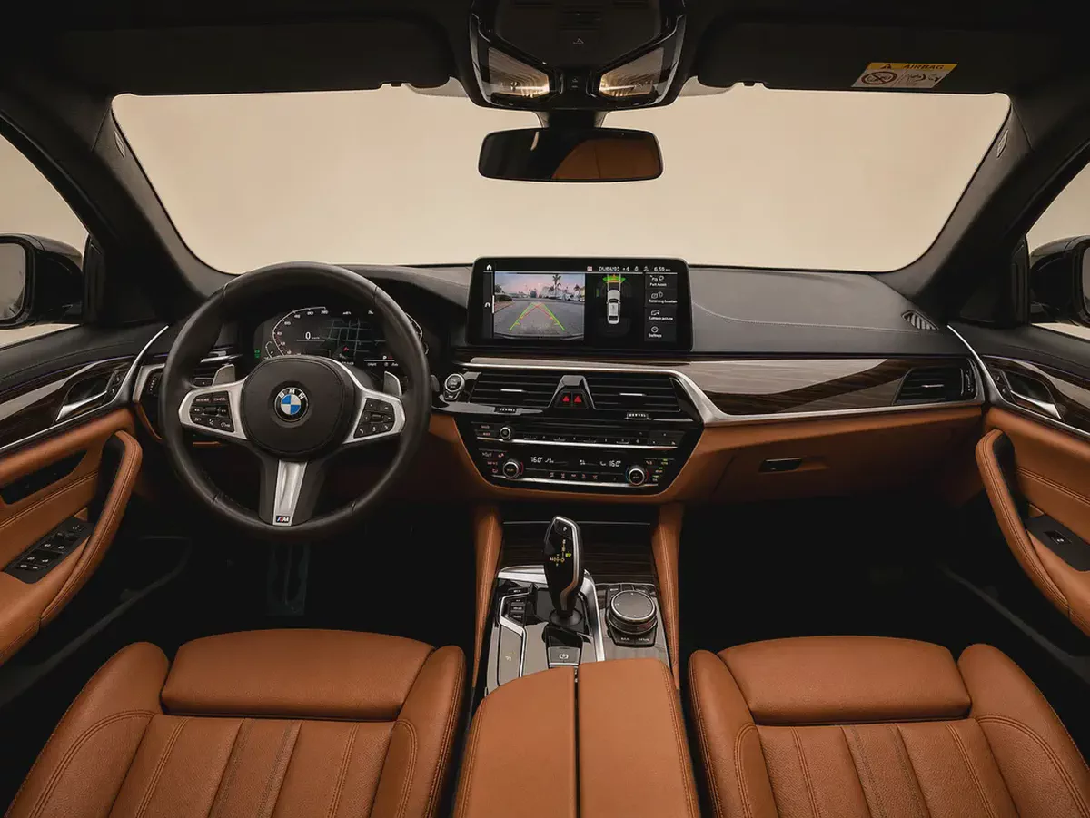 BMW 5-Series 520i M Sport 2023 | GCC Specs | Low Mileage-14-14