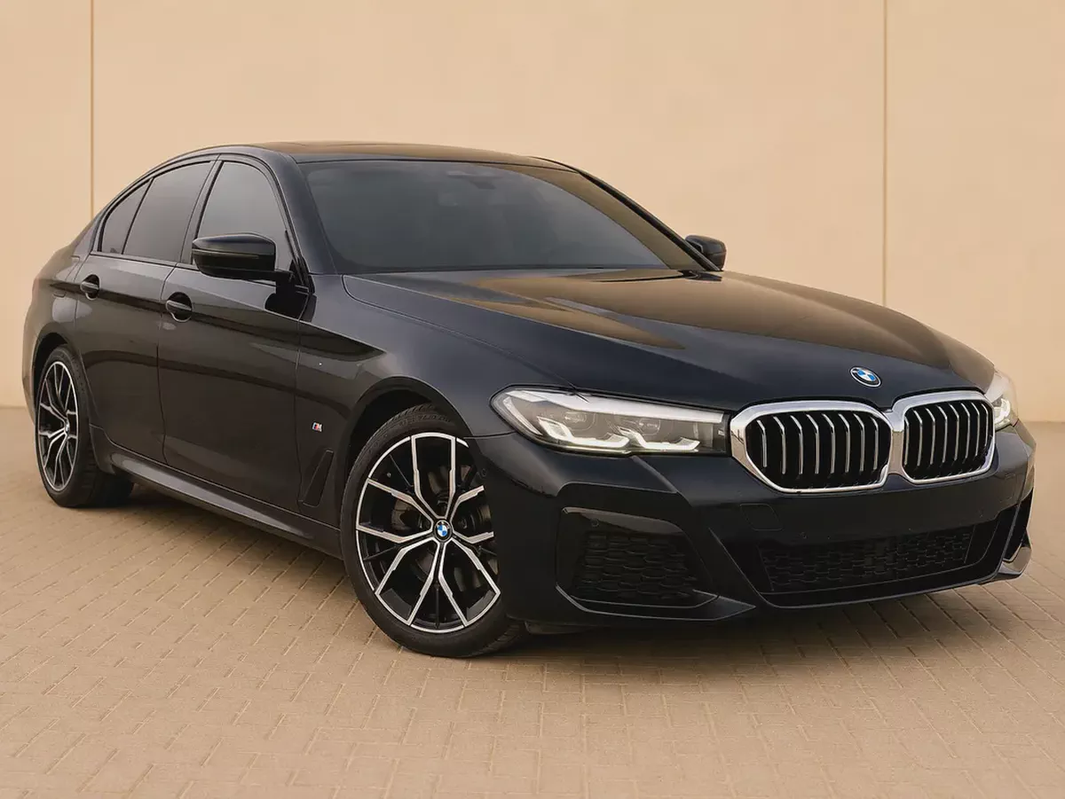 BMW 5-Series 520i M Sport 2023 | GCC Specs | Low Mileage-4-4