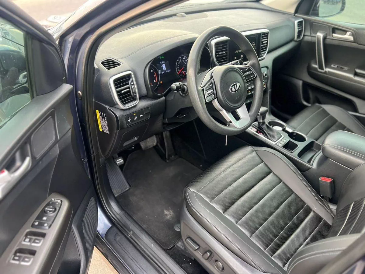 Kia Sportage LX 2020 Kia Sportage Mid - option - 2.4L V4 - AWD 4x4 - Rear Camera - Leather Seat - 2 keys-12-0