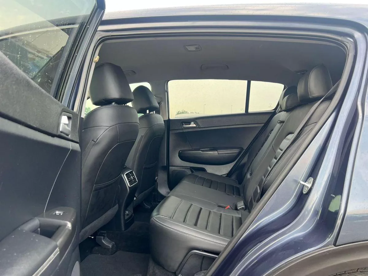 Kia Sportage LX 2020 Kia Sportage Mid - option - 2.4L V4 - AWD 4x4 - Rear Camera - Leather Seat - 2 keys-18-0