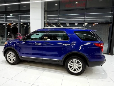Ford Explorer Limited 2015 GCC Specs - Well Maintained!-6