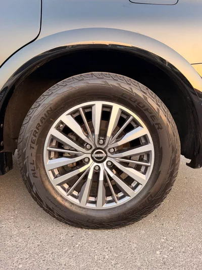 Nissan Armada SL (NON GCC) SL Full option 5.6L-10