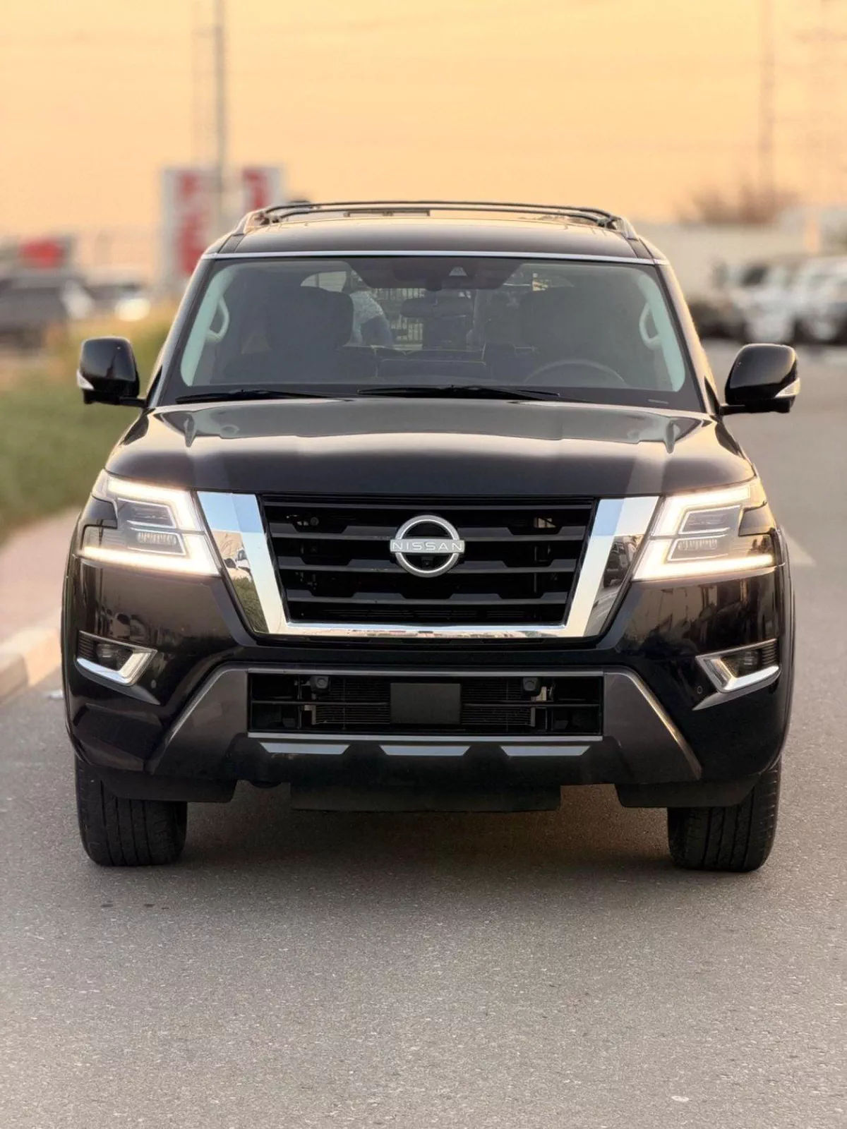 Nissan Armada SL (NON GCC) SL Full option 5.6L-1-0
