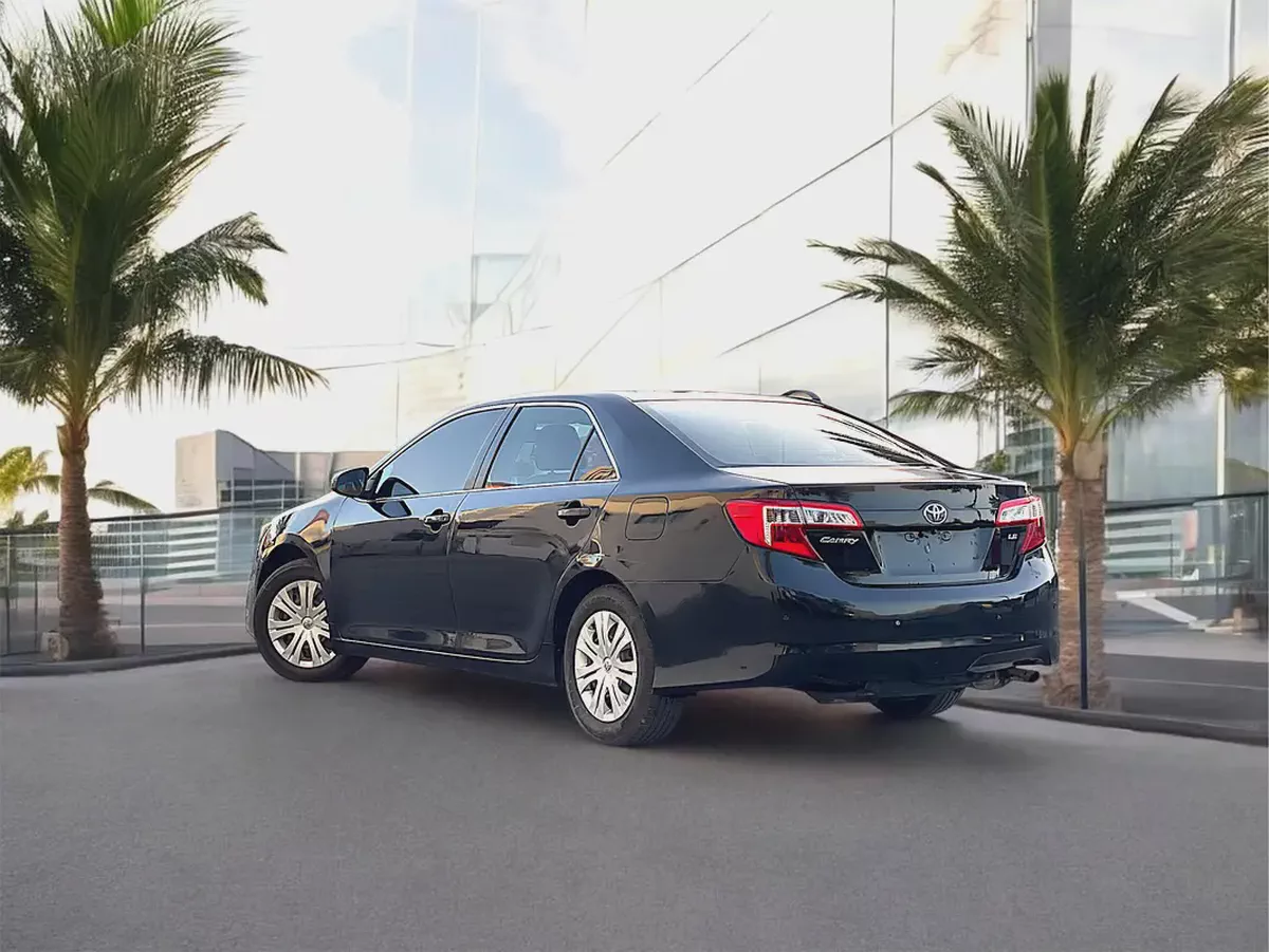Toyota Camry GL 2015 - GCC Specs - Reliable and Efficient-3-3