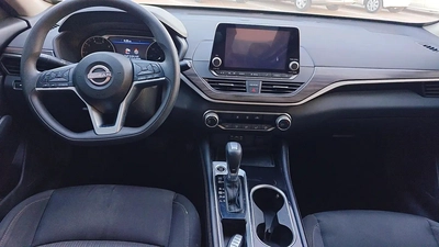 Nissan Altima SV – 2023 – American Specs Model: 2023 Mileage: 83,212 KMS Spec: American Very well-ma-10