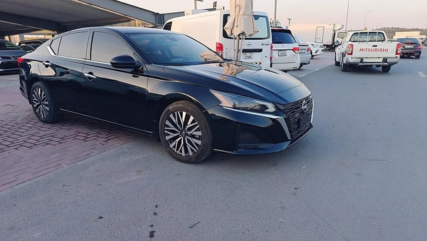 Nissan Altima SV – 2023 – American Specs Model: 2023 Mileage: 83,212 KMS Spec: American Very well-ma