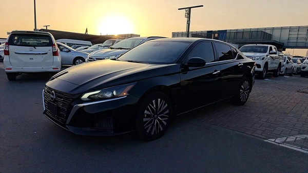 Nissan Altima SV – 2023 – American Specs Model: 2023 Mileage: 83,212 KMS Spec: American Very well-ma