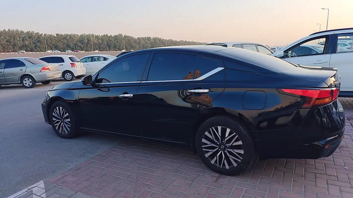 Nissan Altima SV – 2023 – American Specs Model: 2023 Mileage: 83,212 KMS Spec: American Very well-ma-9-9