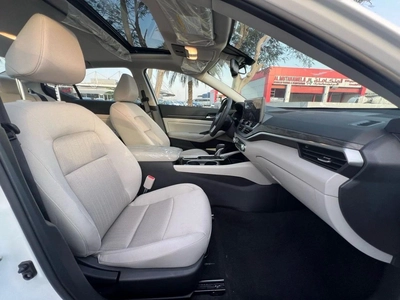 Nissan Altima 2.5 SV-10