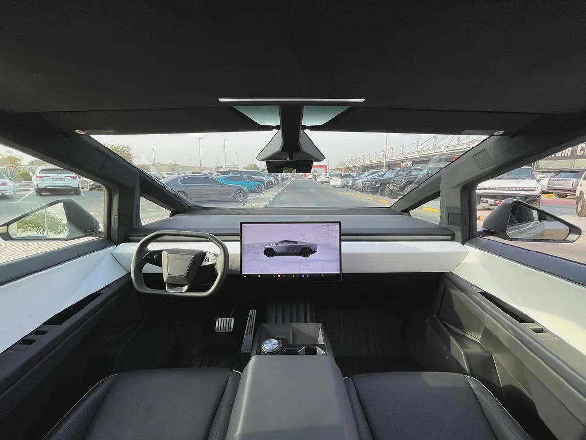 2024 Tesla Cybertruck Cyberbeast (American Specs) - Brand New Tri-Motor AWD-12-12